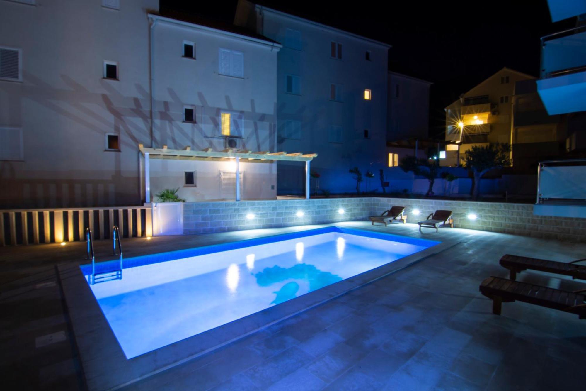 Apartments Sara 3 Bol Exterior foto